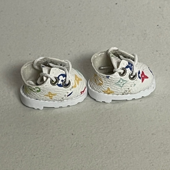 Labubu Designer Overalls Sneakers Bucket Hat 3 Piece Outfit Blue Suspenders Shoe - Picture 10 of 12